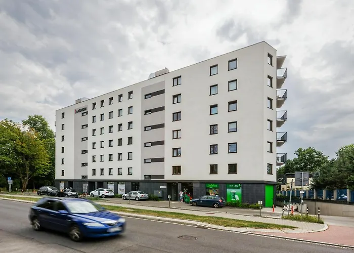 Wygodny Apartament Niedaleko Centrum, Free Parking